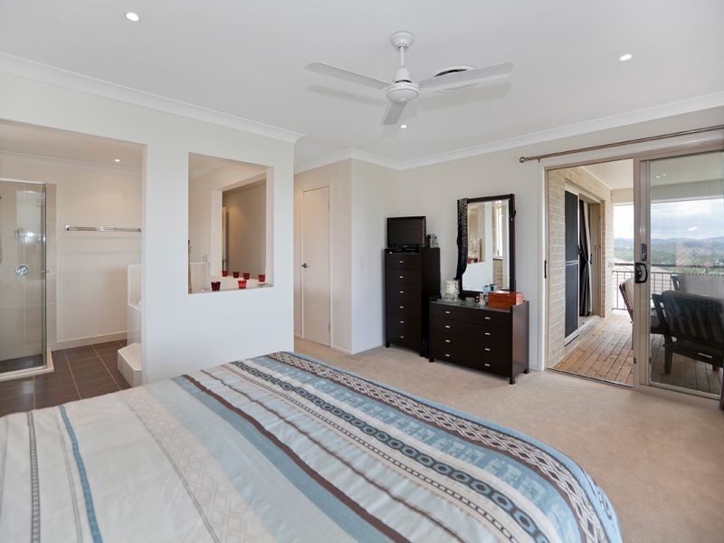 15 Nook Place, Moggill QLD 4070