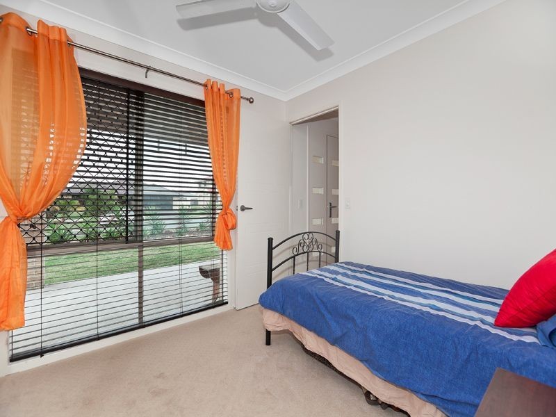 15 Nook Place, Moggill QLD 4070