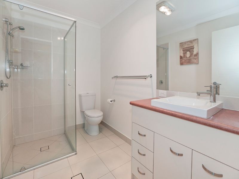 15 Nook Place, Moggill QLD 4070