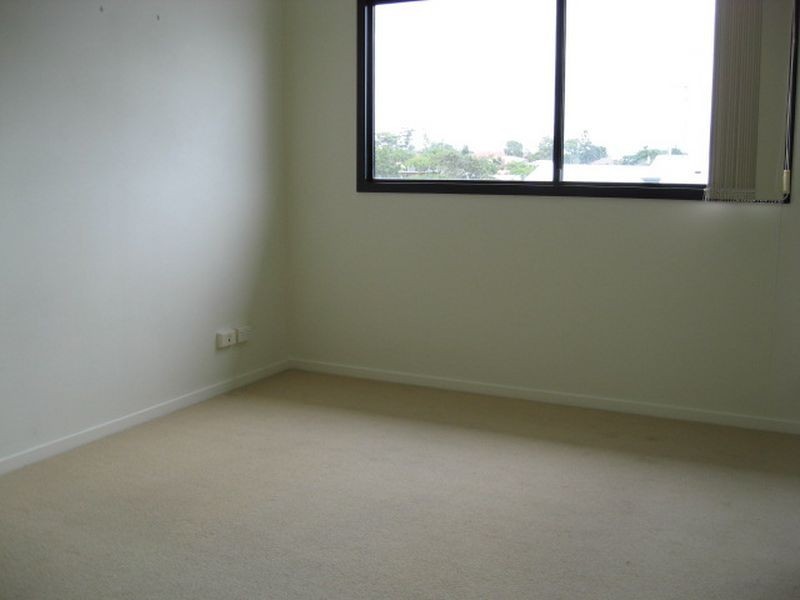 32/60 Sherwood Road, Toowong QLD 4066