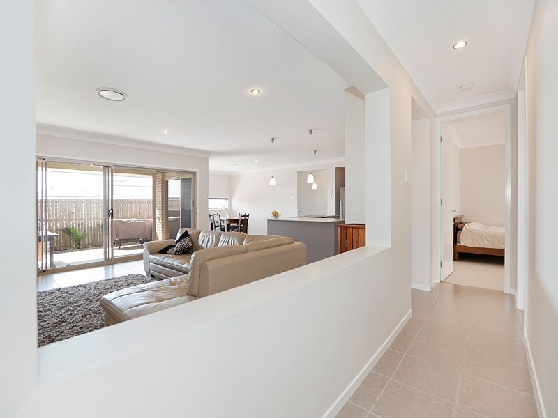 9 Bunya Street, Moggill QLD 4070