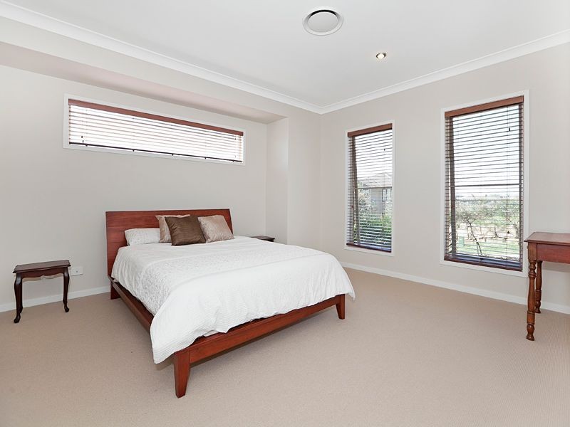 9 Bunya Street, Moggill QLD 4070