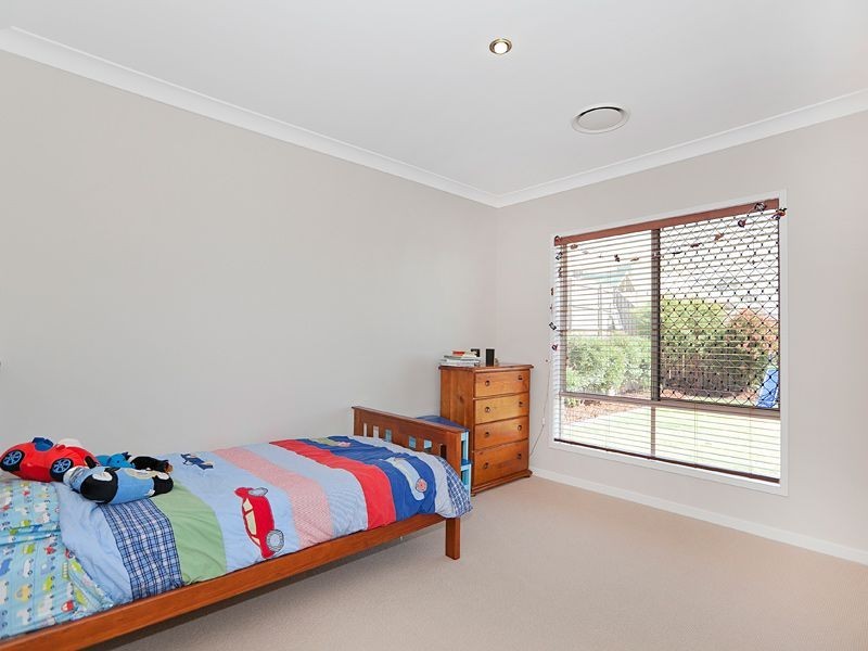 9 Bunya Street, Moggill QLD 4070