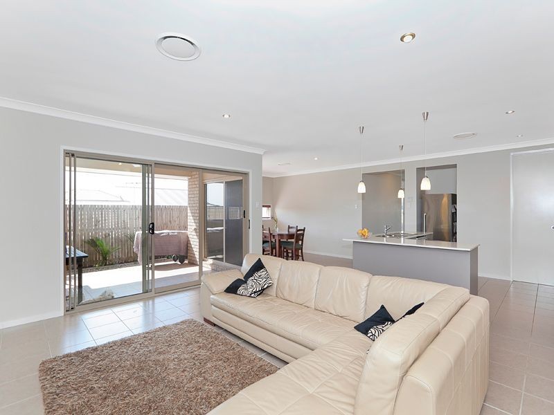 9 Bunya Street, Moggill QLD 4070