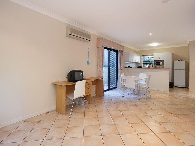 4/62 Waverley Road, Taringa QLD 4068