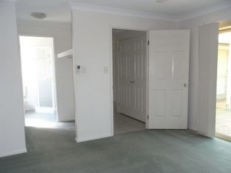 2 Chatfield Close, Oxley QLD 4075