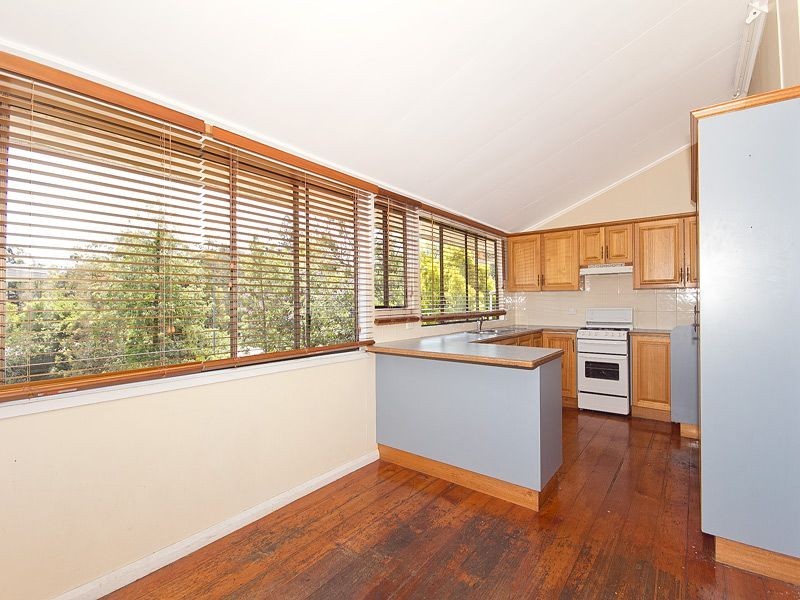 29 Ruskin Street, Taringa QLD 4068