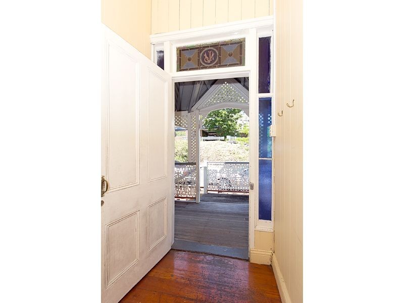 29 Ruskin Street, Taringa QLD 4068