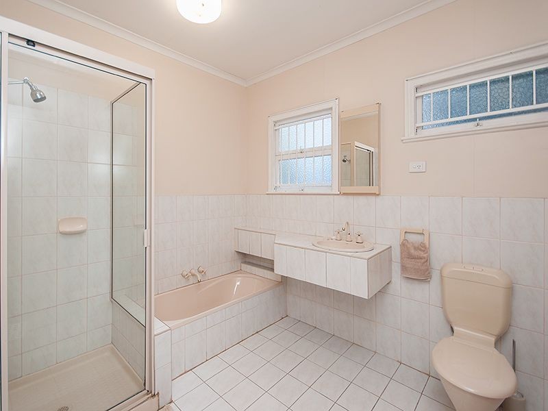 43 Coverdale Street, Indooroopilly QLD 4068