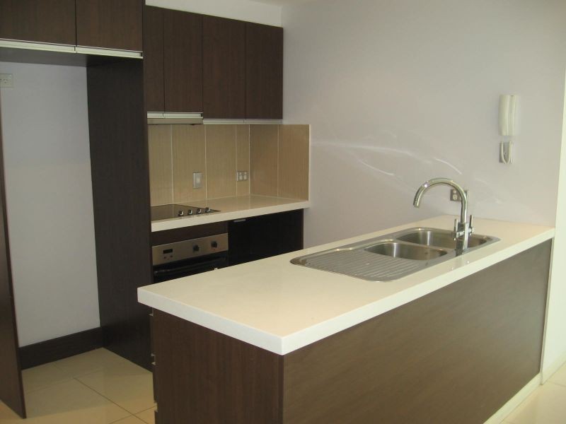 102/28 Dengate Lane, St Lucia QLD 4067