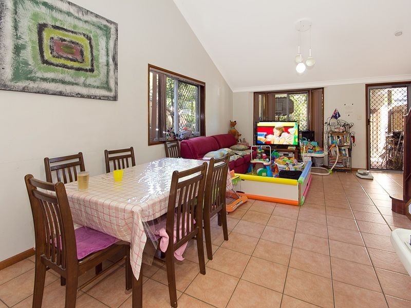 2/20 Underhill Avenue, Indooroopilly QLD 4068