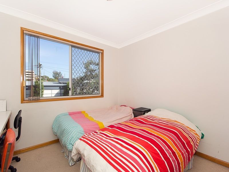 2/20 Underhill Avenue, Indooroopilly QLD 4068