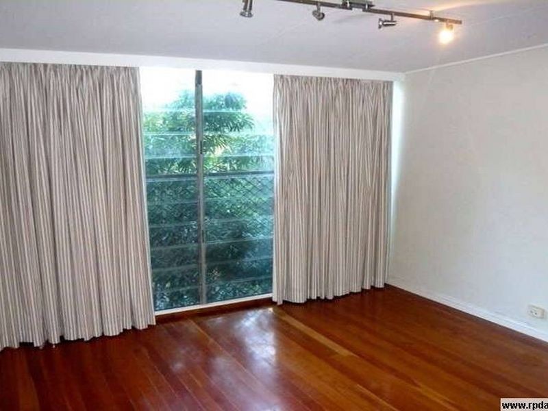 1/80 Stuartholme Road, Bardon QLD 4065