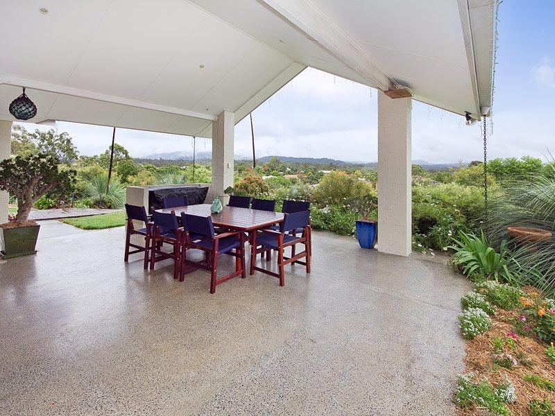 23 Pine County Place, Bellbowrie QLD 4070