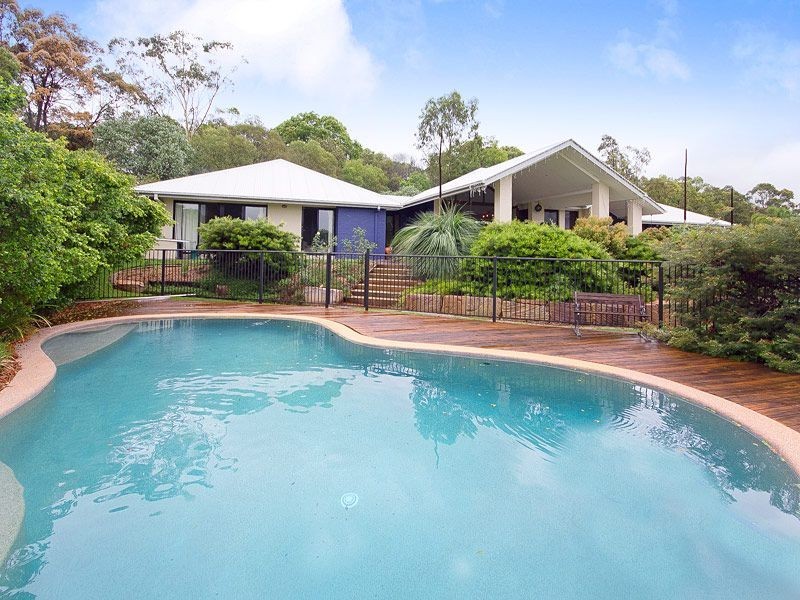 23 Pine County Place, Bellbowrie QLD 4070