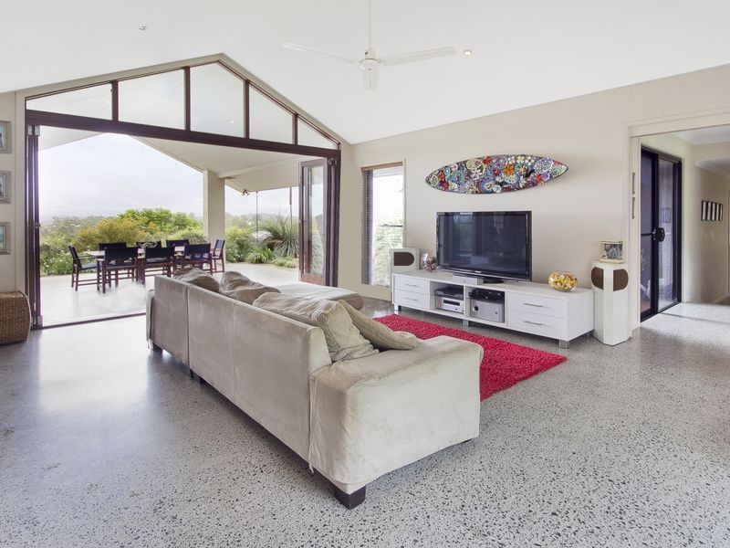 23 Pine County Place, Bellbowrie QLD 4070