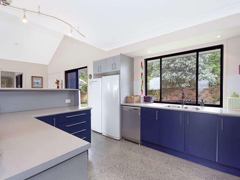 23 Pine County Place, Bellbowrie QLD 4070