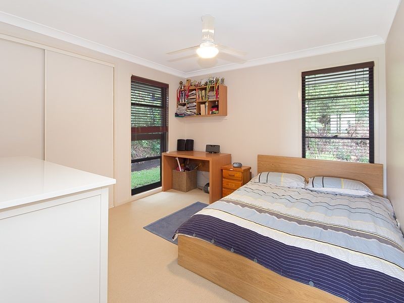 23 Pine County Place, Bellbowrie QLD 4070