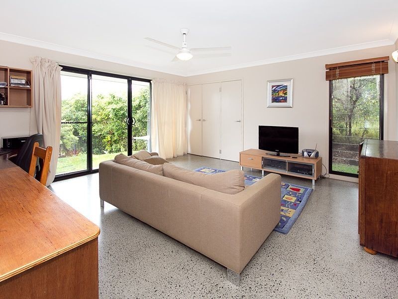 23 Pine County Place, Bellbowrie QLD 4070