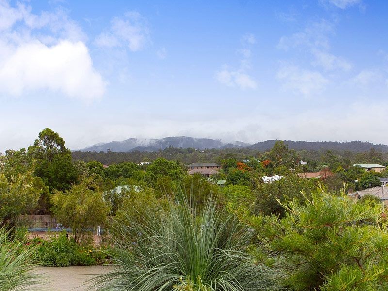 23 Pine County Place, Bellbowrie QLD 4070