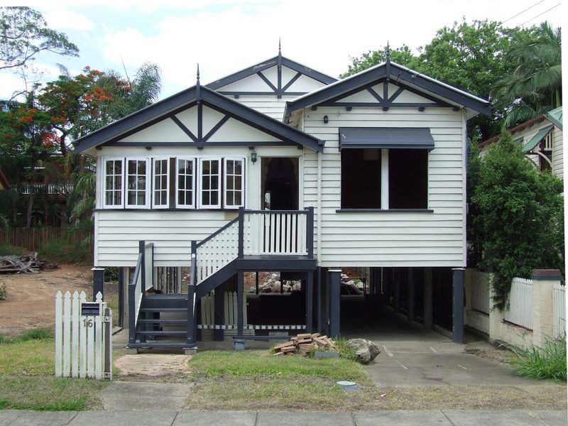 16 Vincent Street, Auchenflower QLD 4066