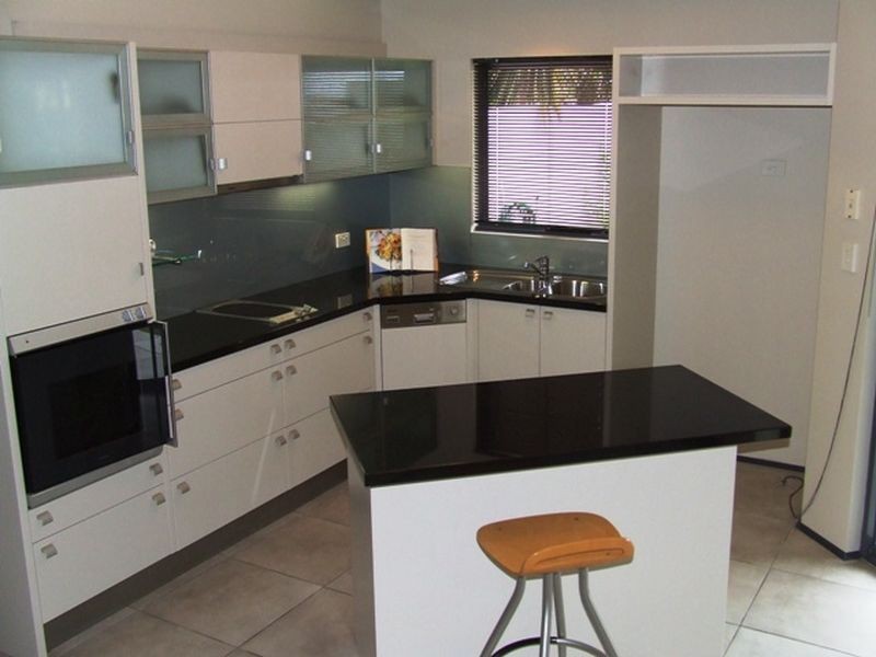 4/60 Kensington Terrace, Toowong QLD 4066