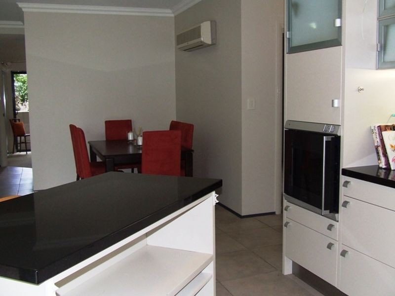 4/60 Kensington Terrace, Toowong QLD 4066
