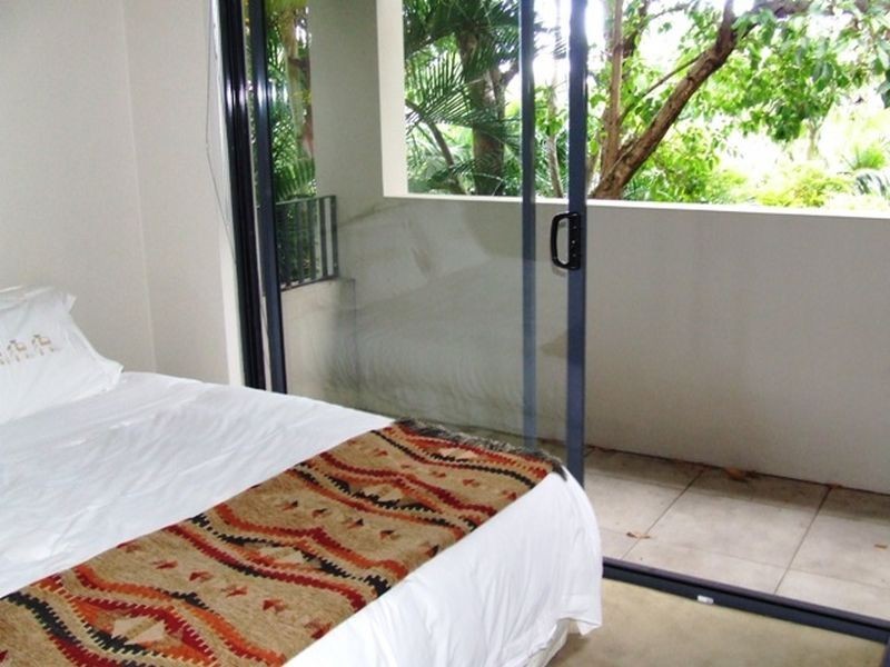 4/60 Kensington Terrace, Toowong QLD 4066