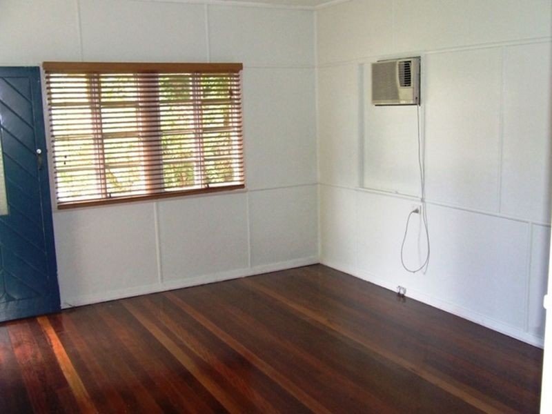 101 Gray Avenue, Corinda QLD 4075