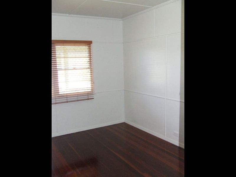 101 Gray Avenue, Corinda QLD 4075