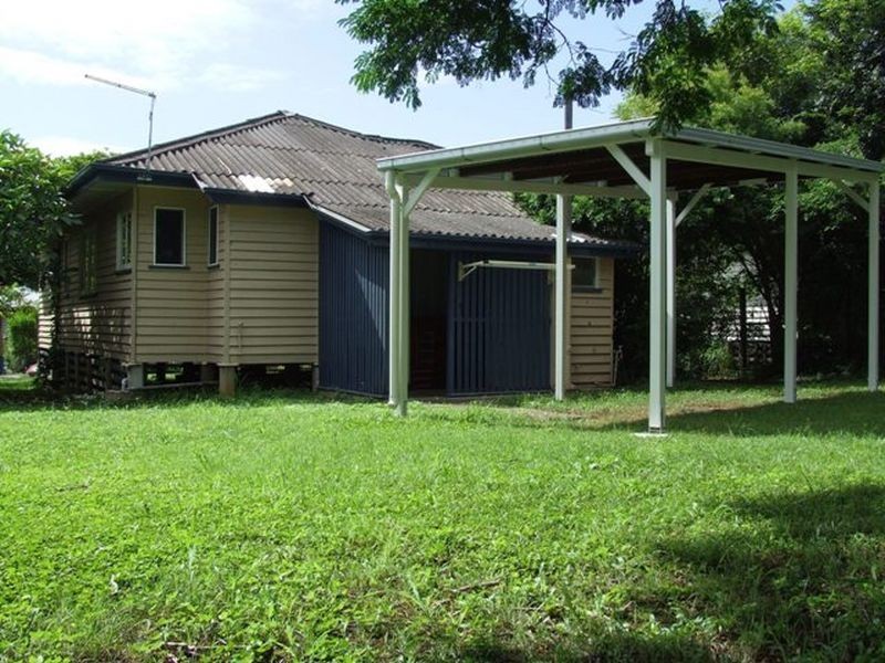 101 Gray Avenue, Corinda QLD 4075