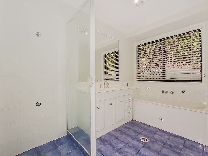 20 Forestwood Place, Moggill QLD 4070