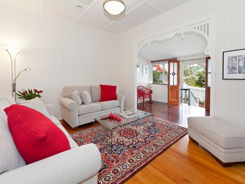 31 Chapman Street, Chapel Hill QLD 4069