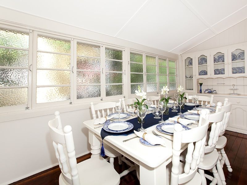 31 Chapman Street, Chapel Hill QLD 4069