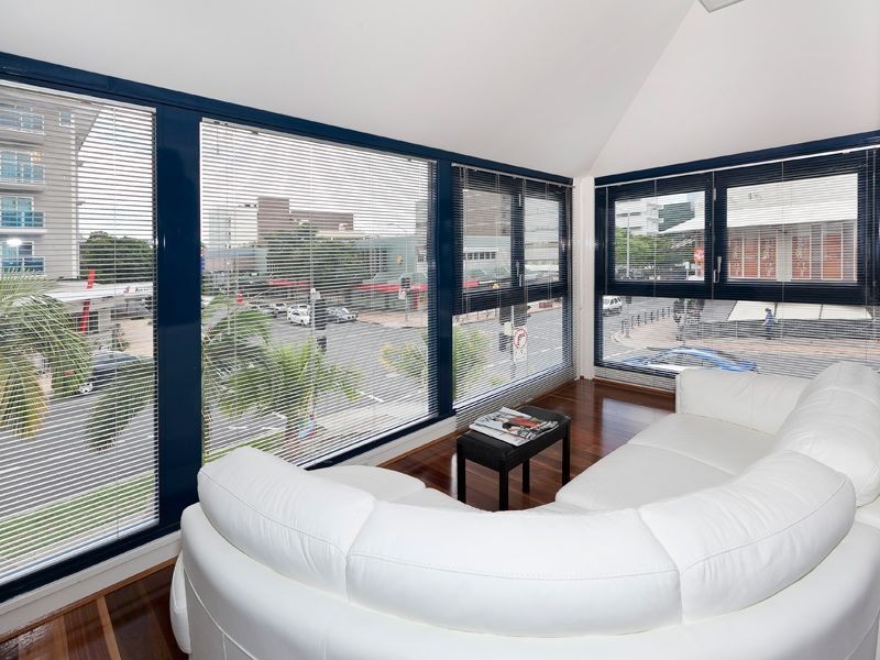 54 Sherwood Road, Toowong QLD 4066