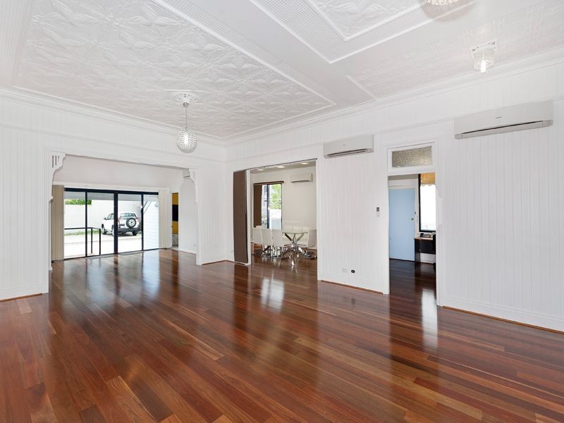 54 Sherwood Road, Toowong QLD 4066