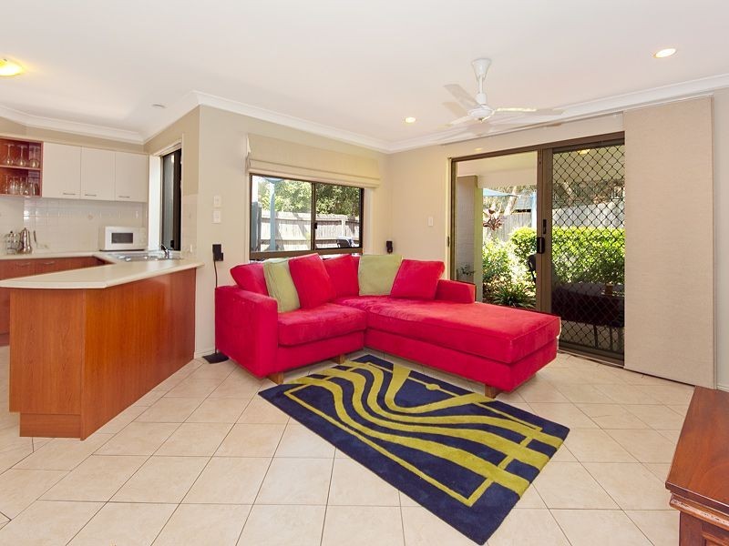 1/78 Brookfield Road, Kenmore QLD 4069