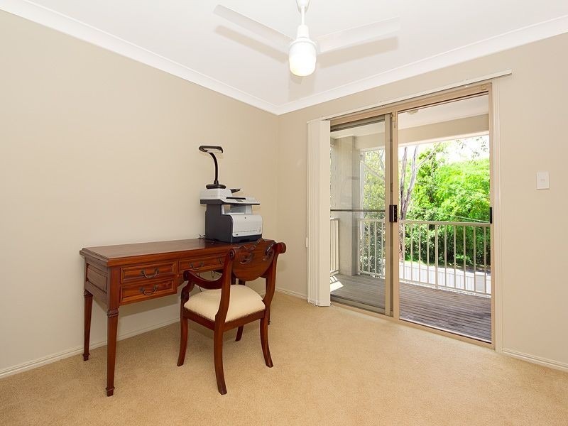 1/78 Brookfield Road, Kenmore QLD 4069