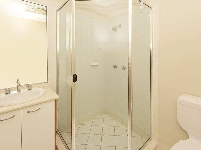 1/78 Brookfield Road, Kenmore QLD 4069