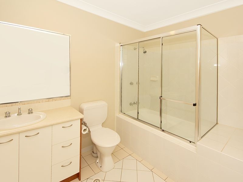 1/78 Brookfield Road, Kenmore QLD 4069