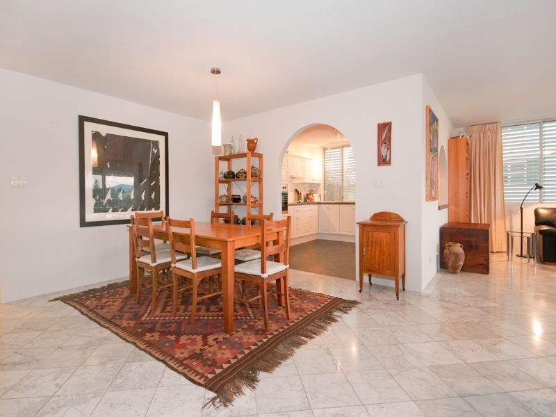 8/108 Macquarie Street, St Lucia QLD 4067