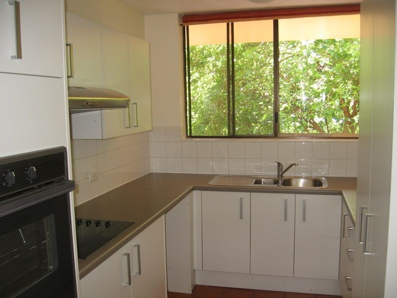 11/9 Land Street, Toowong QLD 4066