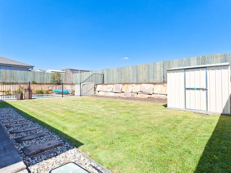 11 Jarrah Street, Moggill QLD 4070