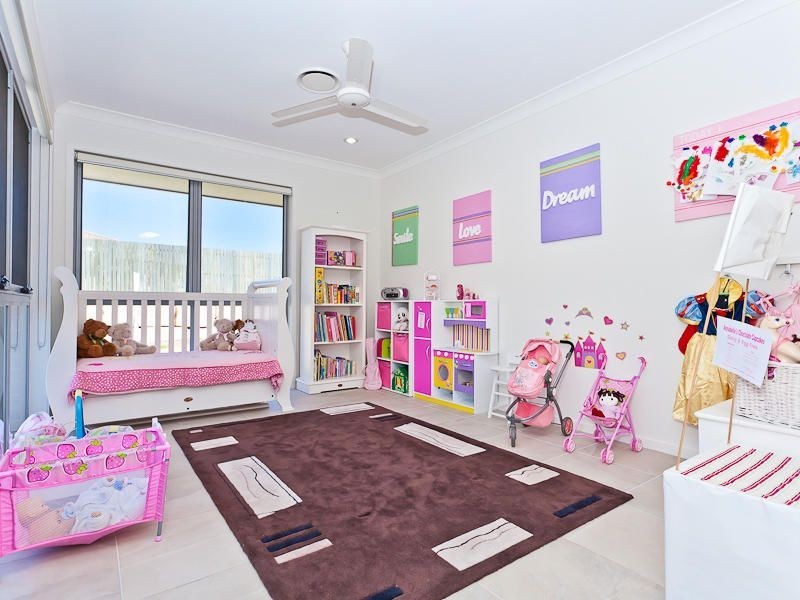 11 Jarrah Street, Moggill QLD 4070