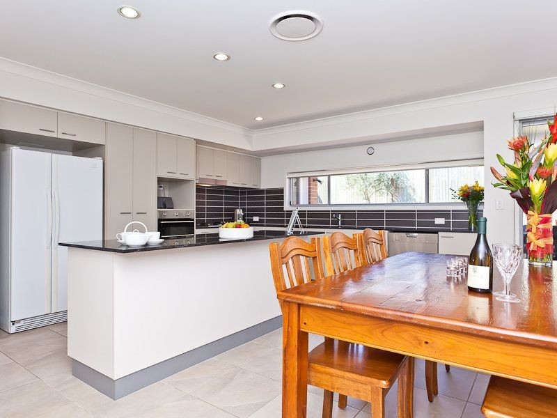 11 Jarrah Street, Moggill QLD 4070