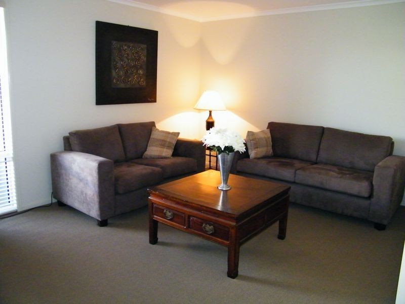 11 Springbrook Place, Moggill QLD 4070
