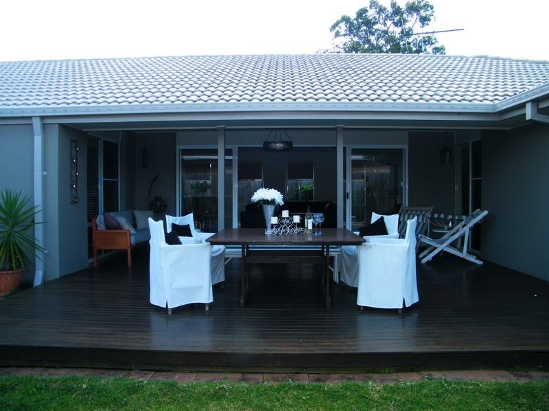 11 Springbrook Place, Moggill QLD 4070