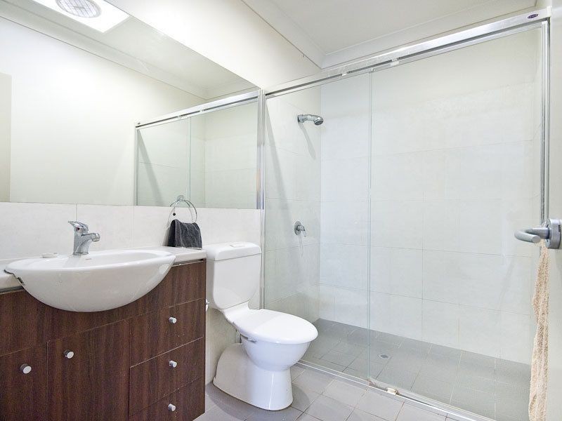 3/45 Railway Avenue, Indooroopilly QLD 4068