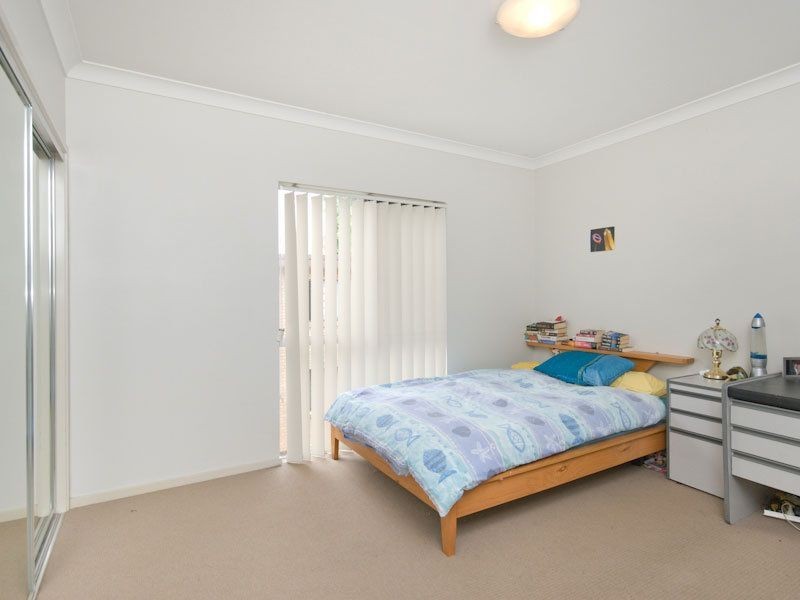 3/45 Railway Avenue, Indooroopilly QLD 4068