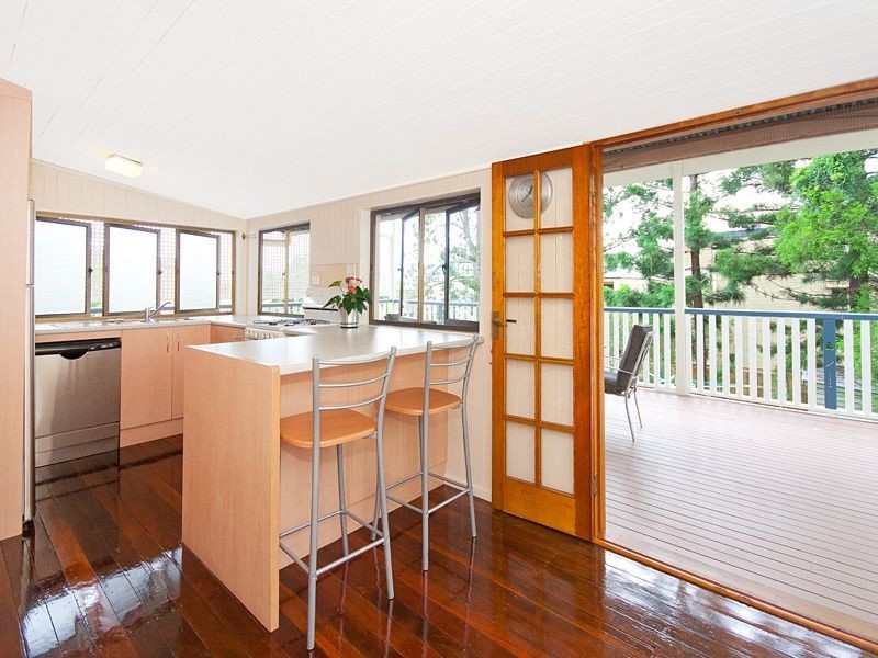 9 Rose Terrace, Toowong QLD 4066